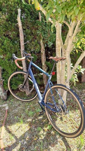 広島　グラベルロードバイクtribanRC520　修理必須