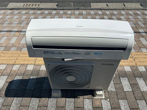 決まりましたアイリス エアコン✨6畳程度 2018年製 IUF-2218✨エアコンクリーニング渡し