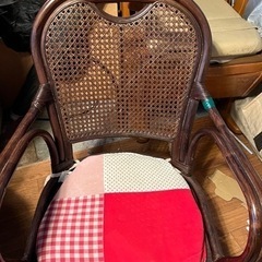 藤の椅子　ロータイプ