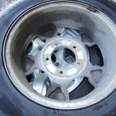 商談中です。【紋別市発】スタッドレスタイヤアルミホイール　4本セット　ダンロップ175/80R16（2016年）ホイール16×5.5JJ　ET22　5H139.7　センター穴111㎜　中古品セット　ジムニーに使用　4本セット　直接引取り限定