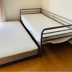 IKEA製の引き出し式２段ベッド。新品購入価格約¥69970