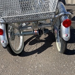 自転車 ブリヂストン大人用三輪車