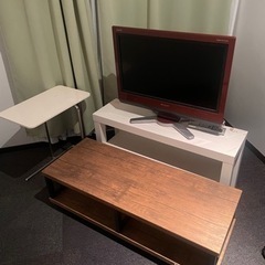 液晶テレビと家具