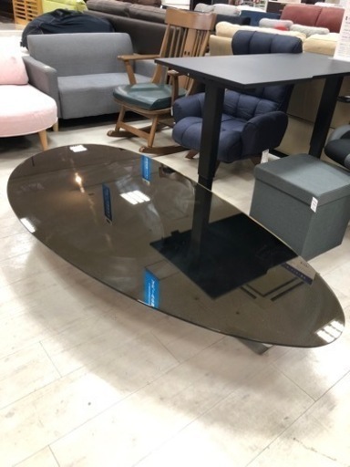 取りに来れる方限定！NATUZZI(ナツッジ)のセンターテーブルです！