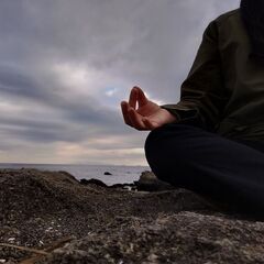 【お誘いです♪】４月瞑想会～てらすははは～　瞑想　シンギングボウル　バランス　自由　生きる力　リラックス　リフレッシュ - その他