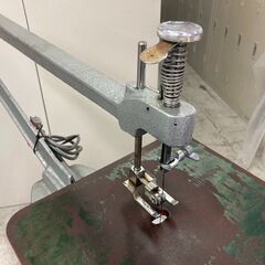 日工機械　万能糸鋸盤　700　W.シャープMAN　100V 糸のこ盤　糸ノコ盤　フトコロ700㎜　愛知　一宮市　稲沢市　江南市　岐阜　羽島市　各務ヶ原市　岐阜市　三重　グッドプライス一宮