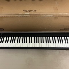 極美品　Roland FP-10 電子ピアノ