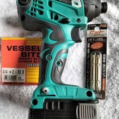 RYOBI 充電式インパクトドライバ  14.4V  中古品