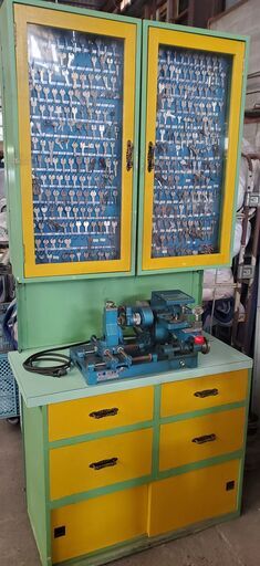 フキ キーマシン FC-19 合鍵作成 作業台 収納棚