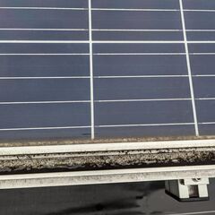 太陽光発電所のパネル清掃を行います。 - 久喜市