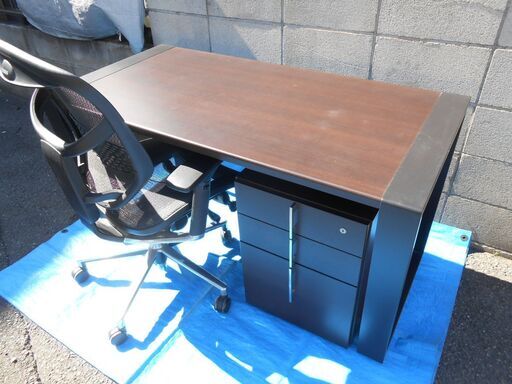 QR決済・配送可能】バルバーニ コアデスク Ergohuman（エルゴ