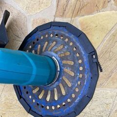 472 充電草刈機 maktia マキタ MUR143UD 14.4V 本体のみ 中古品