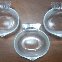 蕪形ガラス皿　３個