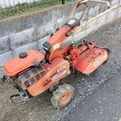 耕運機 マメトラ 自走型 爪とコック交換済 型は古いが使用中 エンジン三菱4サイクル200cc 逆転可