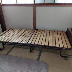 折り畳みベッド （木製 キャスター付き） 