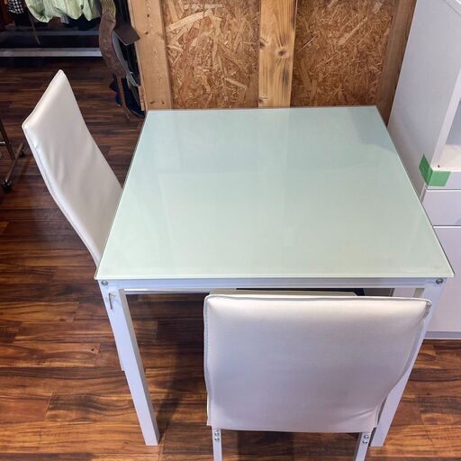 ダイニングテーブル 強化ガラス 2人用 イス付き　天板75×75cm