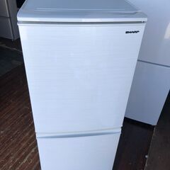 2019年式 シャープ SHARP SJ-D14F-W [冷蔵庫 （137L・つけかえどっちも 