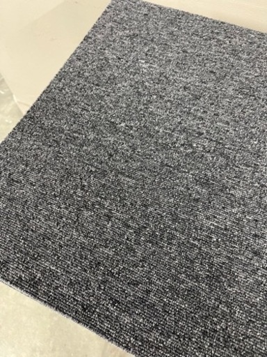 商談中】タイルカーペット 未使用 まとめて