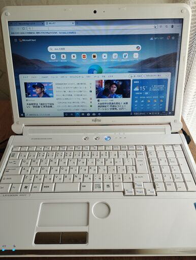 美品＆すぐ使えます◆富士通 LIFEBOOK AH52/C◆Pentium、4GB、HDD640GB、15.6型、FMVA52CWJ2