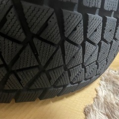 アルミ付き 4本セット スタッドレスタイヤ プラド ハイエース 車のパーツ タイヤ、ホイール