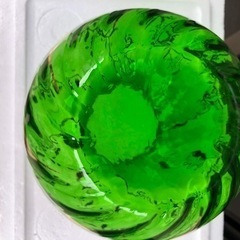 ボヘミアガラス　カリグラス　チァコソロバキア　ガラス工芸　伝統工芸　花瓶　オブジェ　三越