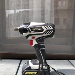 高儀　充電式インパクトレンチ