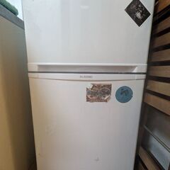 【無料】冷蔵庫  ELSNONIC製2018年購入