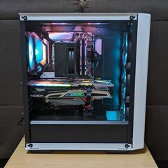 Ryzen7＆RX6700XT搭載 白くてオシャレな高性能ゲーミングPC