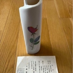 彫刻家三枝惣太郎　花瓶　花柄
