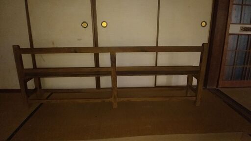 小さな長椅子