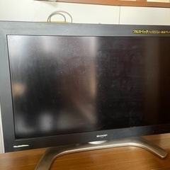 シャープ　37型テレビ