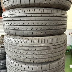 YOKOHAMA BLUEARTH RV-02 215/60r1...