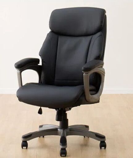 【お宝堂】超美品★オフィスチェア★傷・汚れに強い合成皮革 ★肘付き★ブラック