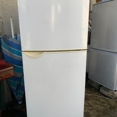 シャープ冷凍冷蔵庫140L