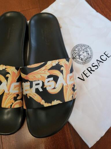 本日限定価格8000円‼️早い者勝ち‼️〖versace〗サンダル