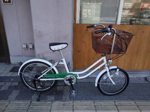 20吋 コンパクト自転車 外装6段/ホワイトxグリーン