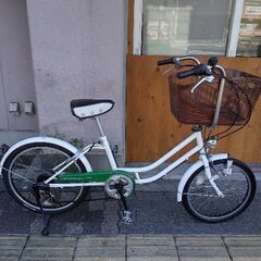 20吋 コンパクト自転車 外装6段/ホワイトxグリーン