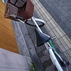 20吋 コンパクト自転車 外装6段/ホワイトxグリーン