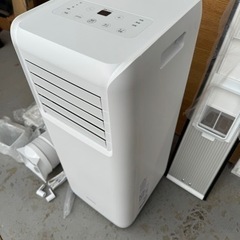 美品 2022年製 アイリスオーヤマ ポータブルスポットクーラー IPA-2222G 大型窓用付属 冷風 除湿 送風 コンプレッサー搭載 4.5～6畳用 IRIS OHYAMA 