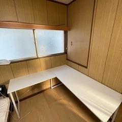 机　テーブル　デスク　家具