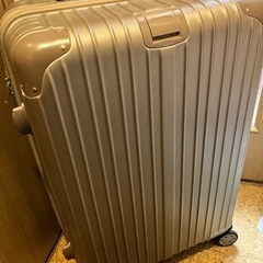 スーツケース（決まりました）