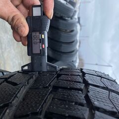 冬タイヤ　225/50R17　管理番号58