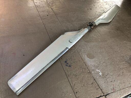 ☆彡ヘリコプターのテールローター!!!実機!!!本物です。機種不明!!!コレクションに・・・