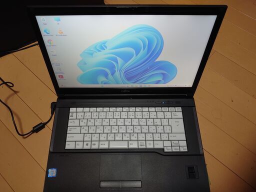 \u003c\u003c 売約済み \u003e\u003e No.5高性能 windows11 Pro・core i5 6300u ６世代CPU ２コア４スレッド・SSD256GB  ・メモリ１６GB ・Microsoft Office Professional Plus 2021　オフィス付き！ 激速！ 無線LAN・富士通 LIFEBOOK A746P FMVA15009 ・カードリーダー　Bluetooth