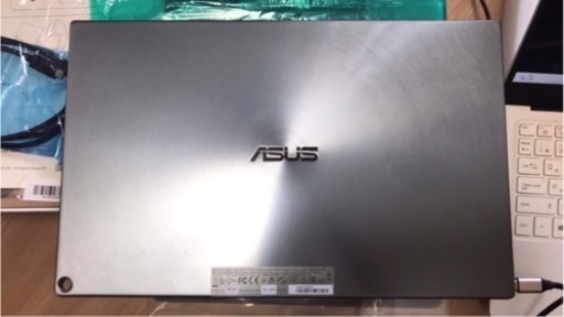 ASUS ZenScreen Go (MB16AP) モバイルディスプレイ
