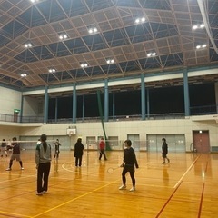 バドミントンやりません🏸