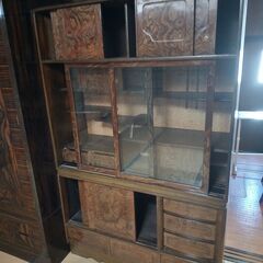 木製　食器戸棚