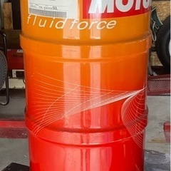 MOTULの空のオイル缶60L