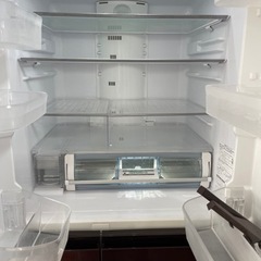 送料・設置込み可　冷蔵庫　615L HITACHI 2017年