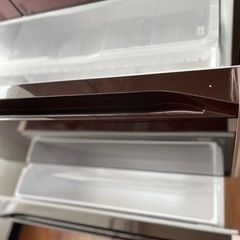 送料・設置込み可　冷蔵庫　615L HITACHI 2017年